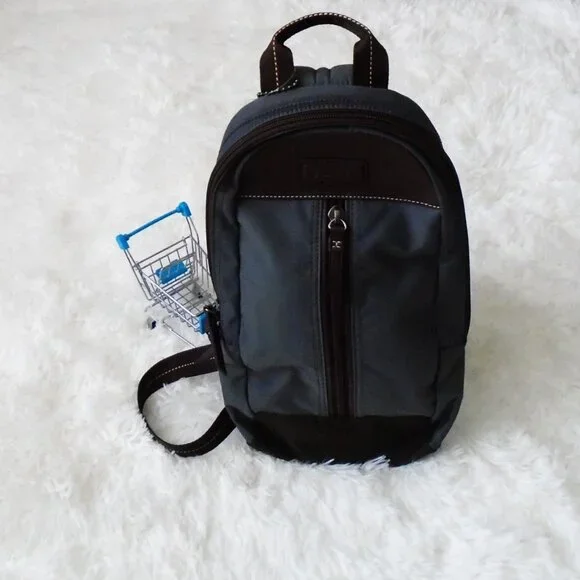 Coach Men Varick Sling Backpack Gray F70692 - Picture 3 of 15